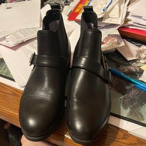 Johnston & Murphy Waterproof boots